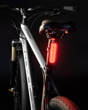 Blikačka zadní Force GLORY 70LM, 50x LED, USB