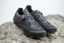 Tretry FLR F70KN Black