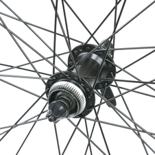 Kolo přední 622, ráfek dvoustěnný disk, náboj Shimano RU