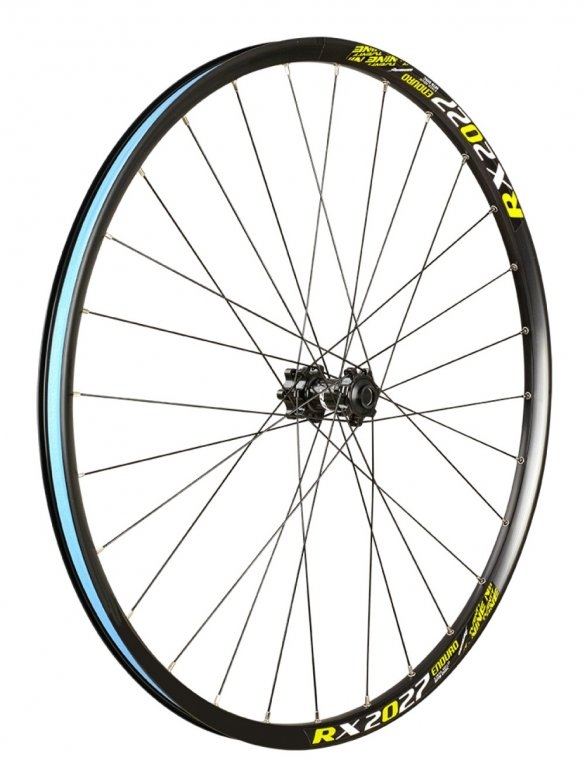 Zapletené kolo Remerx RX2027 622x27 zadní 28 děr černé RX2560 disc