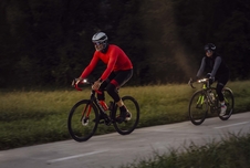 Kraťasy Force ASCENT se šráky a vložkou, črn-šedo-červené