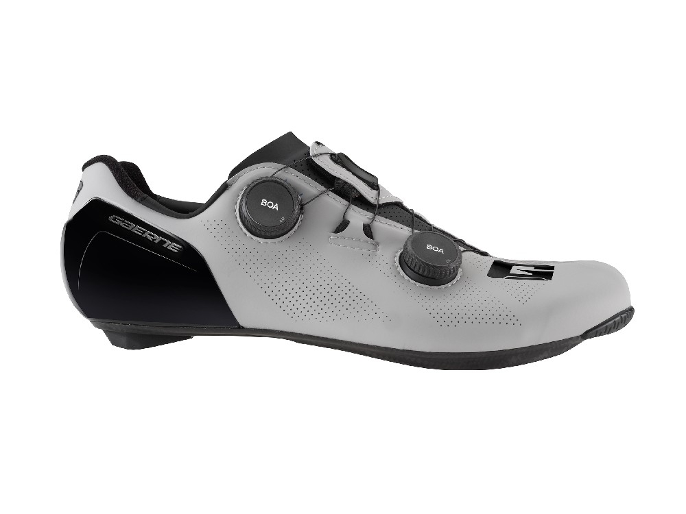 Tretry GAERNE STL Carbon matt grey