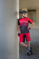 Kraťasy Force MTB-11 s odnímatelnou vložkou, červené