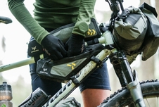 Brašna Apidura NEW Backcountry frame pack (2l)