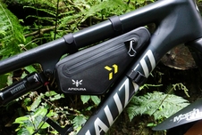 Brašna Apidura Backcountry frame pack (1l)