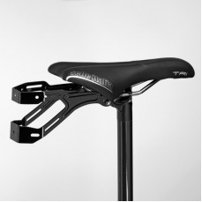 Držák košíku na láhev za sedlo Elite Skekane černý