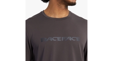 Triko dl.rukáv RACE FACE COMMIT Tech Top charcoal