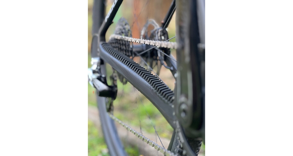 Ochrana zadní stavby pod řetěz STFU STAY GUARD