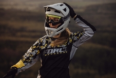 Přilba Force VENOM downhill, šedá