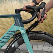 Kartáč DYNAMIC So Long Brush