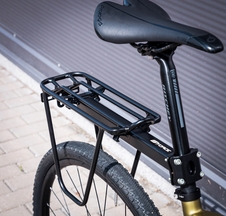 Nosič Force s bočnicemi na sedlovku, Al, černý