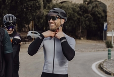 Návleky na ruce Force RACE, lepené, černé