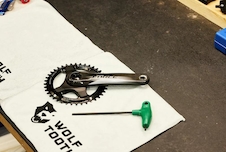 Převodník WOLF TOOTH 107x42z BCD pro SRAM Flattop