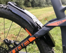 Blatník RRP ProGuard Front Plain Black Standard