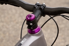 Víčko hlavového složení WOLF TOOTH ULTRALIGHT STEM CAP černá + 10mm spacer