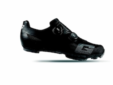 Tretry GAERNE Rock Carbon black